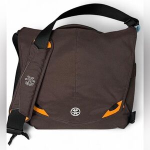 NWT Crumpler Hee-Goer Camera/Laptop Bag (Brown)